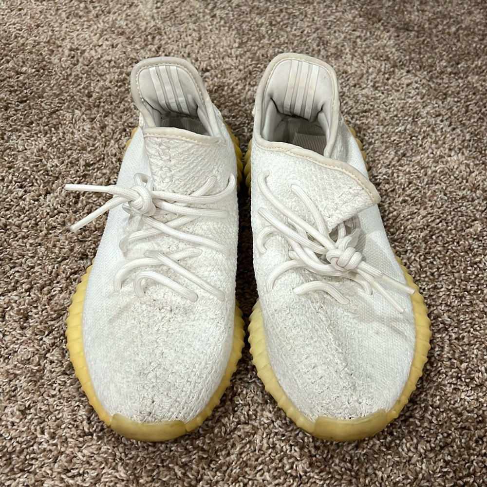 White Yeezy Boost. Size Men’s 7.5